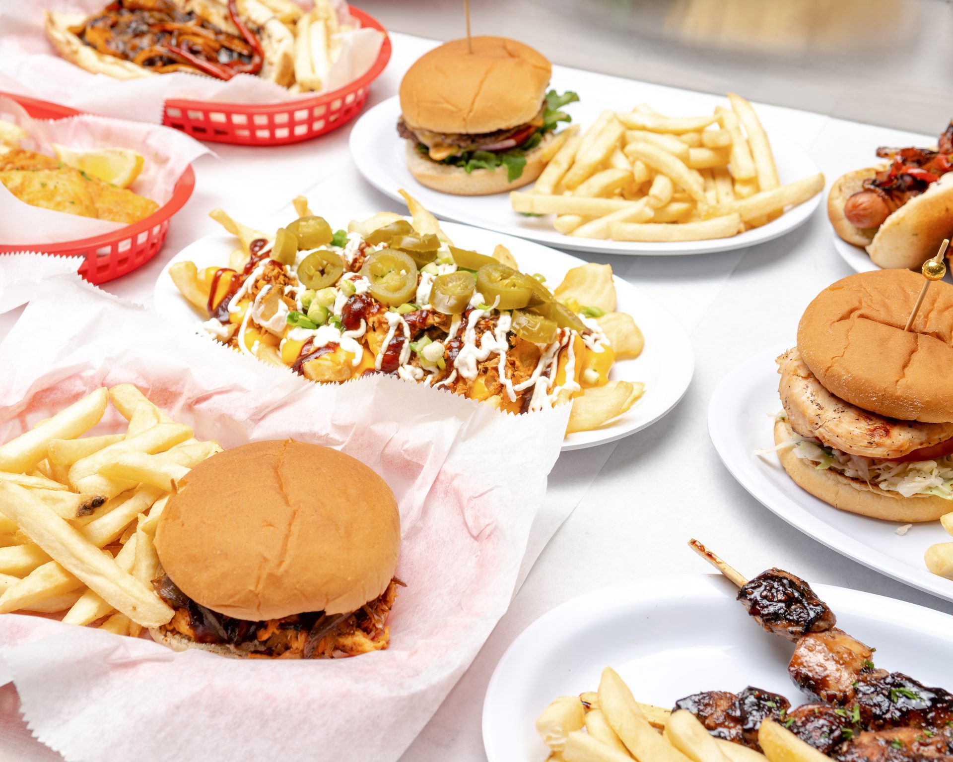 Catering Trends: From Food Trucks to Grazing Tables